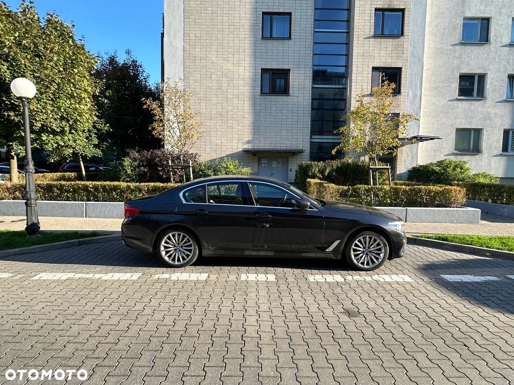 BMW Seria 5 540i xDrive GPF Luxury Line - 4