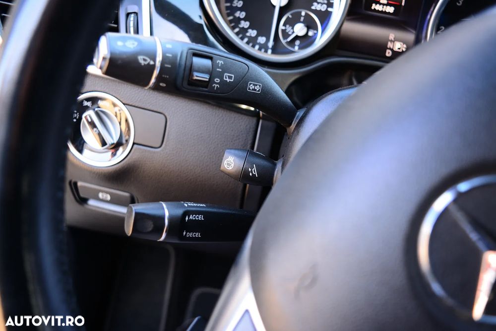 Mercedes-Benz ML - 22