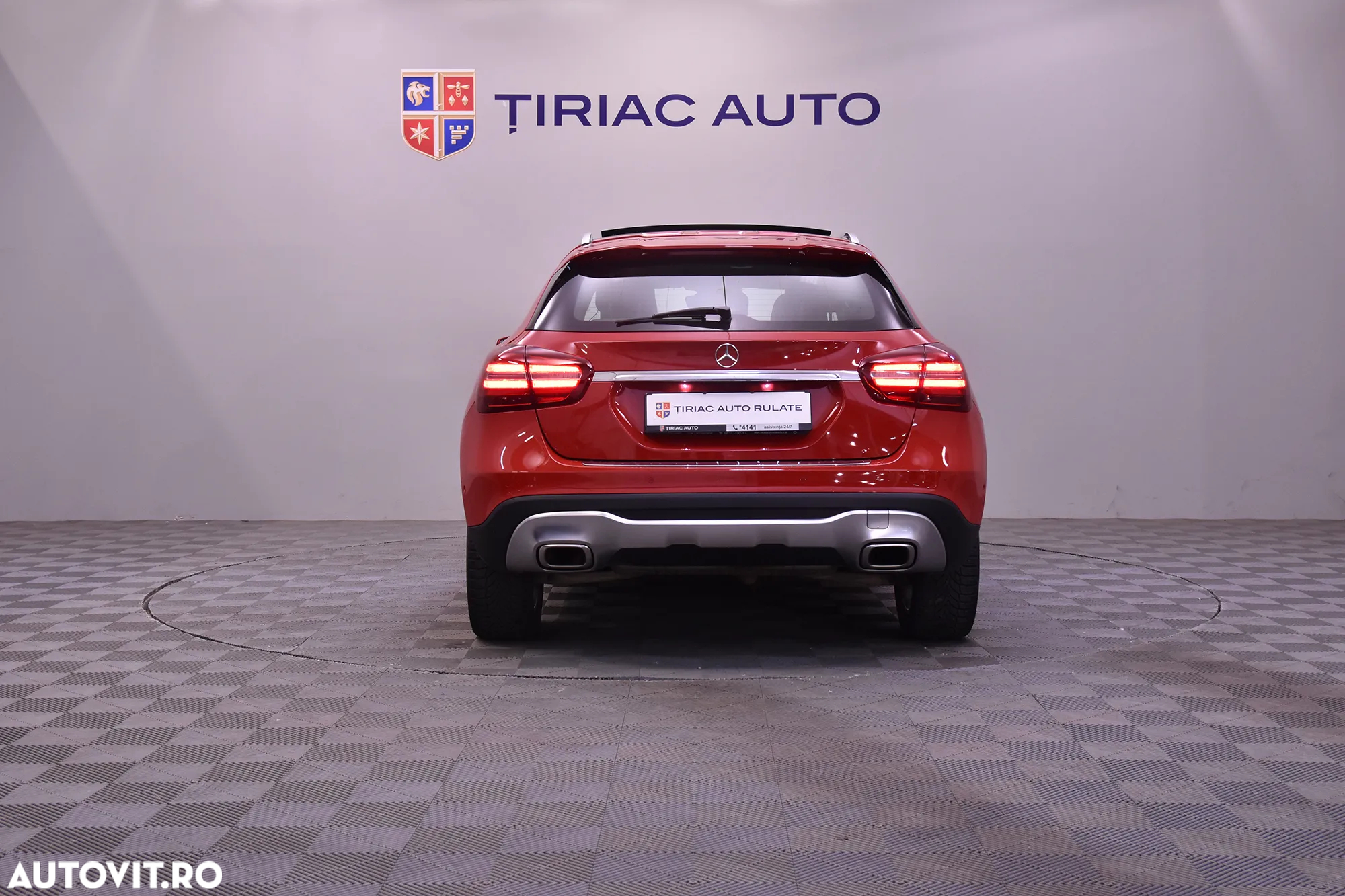 Mercedes-Benz GLA 220 d 4MATIC Aut. - 4