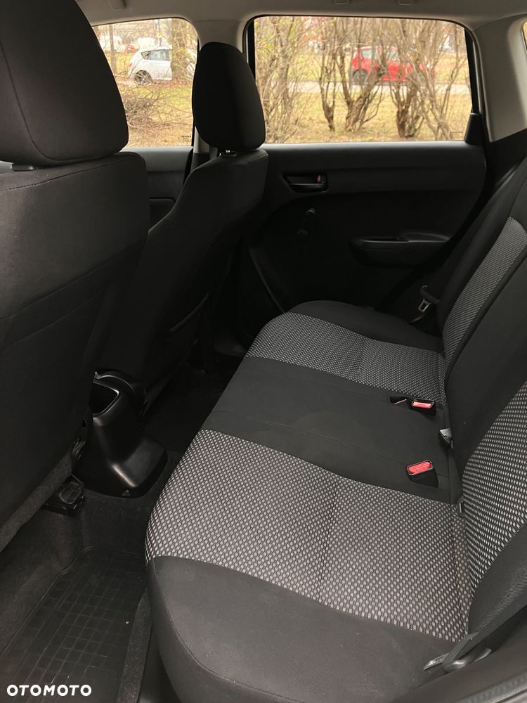 Suzuki Vitara 1.6 Comfort 2WD - 21