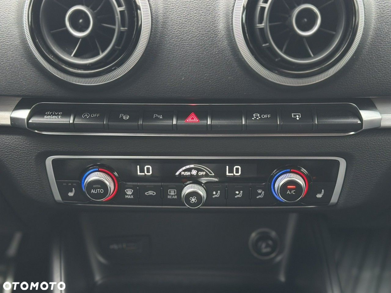 Audi A3 2.0 TDI Ambition S tronic - 31