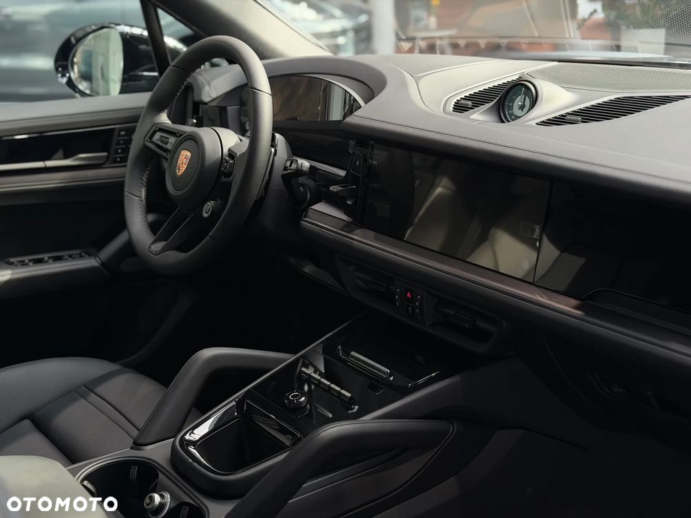 Porsche Cayenne Black Edition - 24