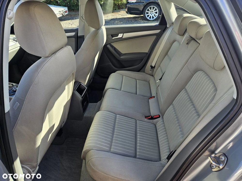 Audi A4 Limousine - 20