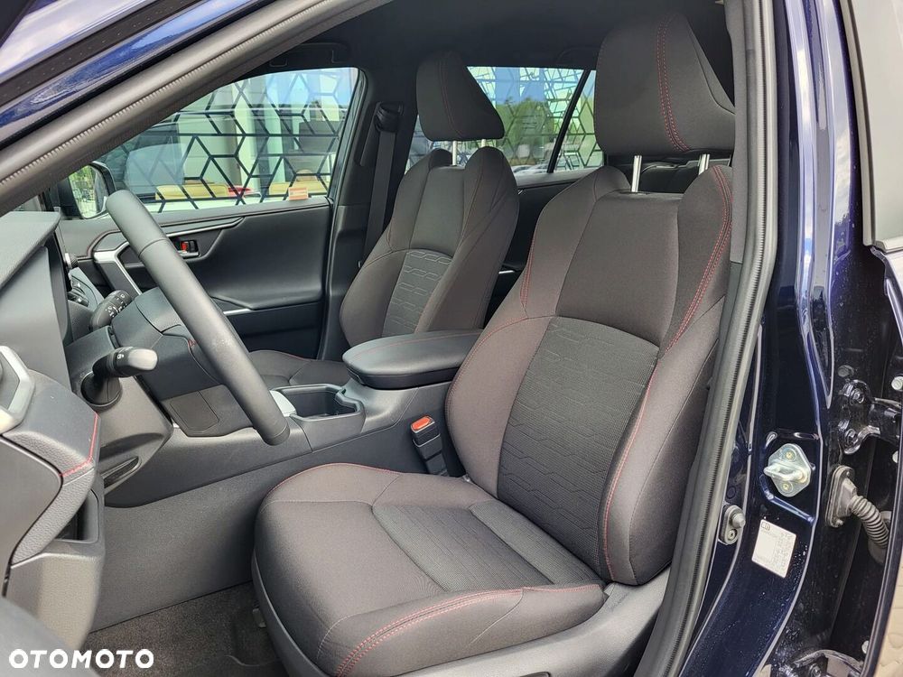 Toyota RAV4 - 6