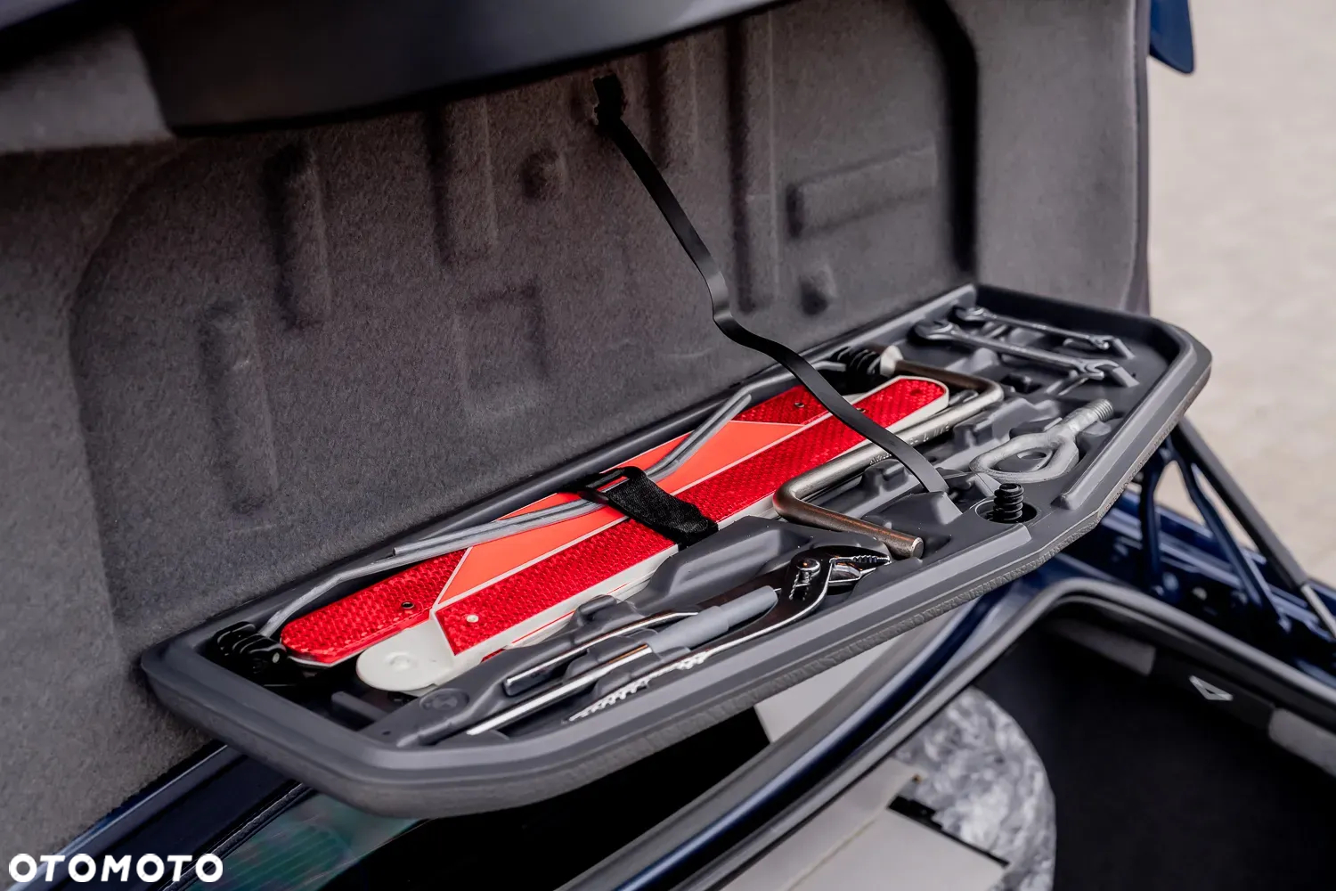 BMW-ALPINA B10 V8S touring Switch Tronic - 36