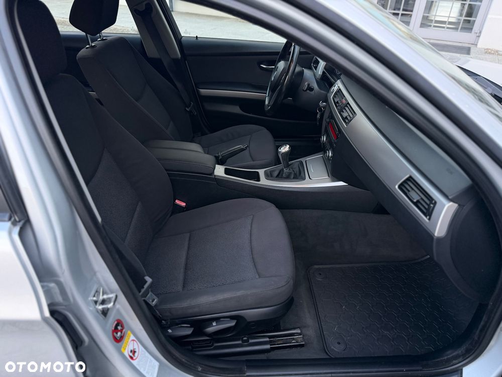 BMW Seria 3 - 13