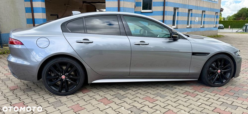Jaguar XE P250 R-Dynamic SE - 7