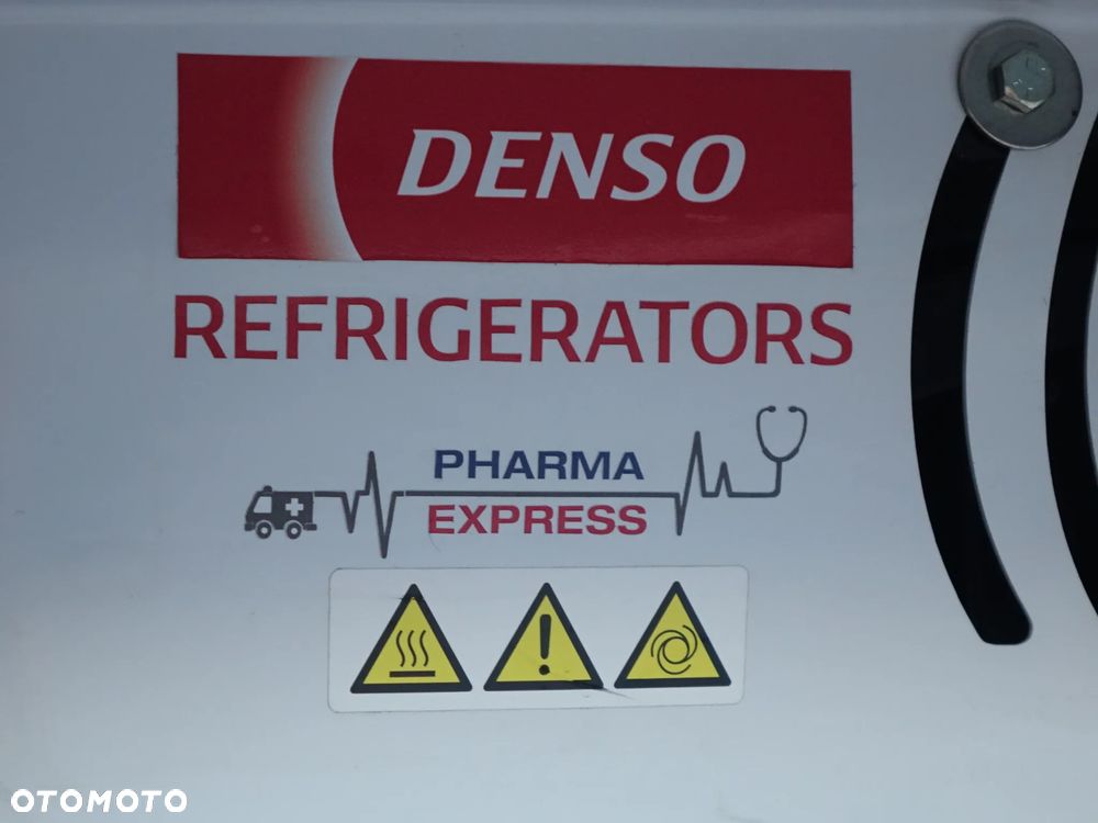 Renault Trafic chłodnia do przewozu leków LONG L2H1 - 16
