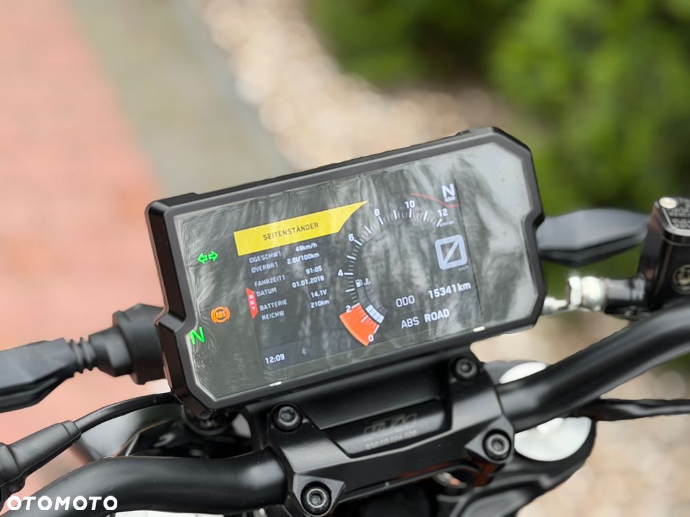 KTM Duke 125 - 25