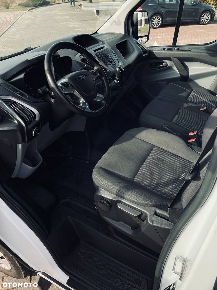 Ford Transit Custom - 11