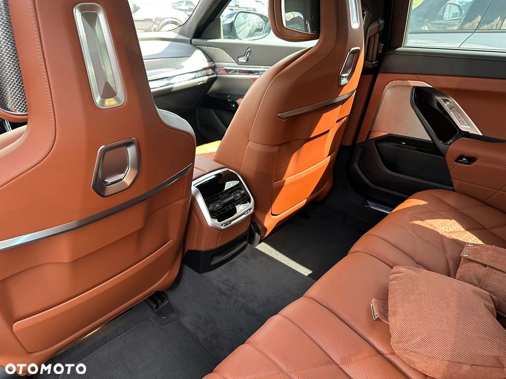 BMW Seria 7 740d xDrive mHEV sport - 17