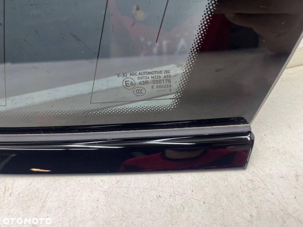 Szyba boczna Porsche Macan 14r.- trójkąt karoseryjna prawa tylna prawy tył oryginal CIEMNA 95b845298 - 4