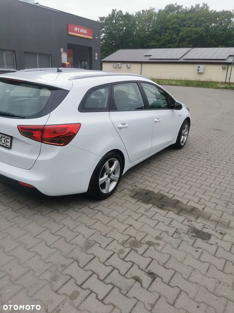 Kia Ceed 1.4 CVVT - 4
