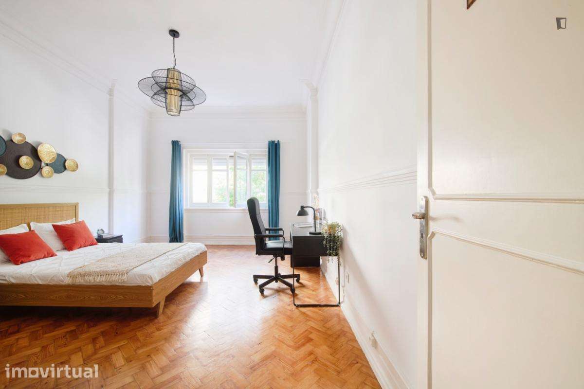 Quarto - localizado em Marquês de Pombal Lisbon - Grande imagem: 2/37