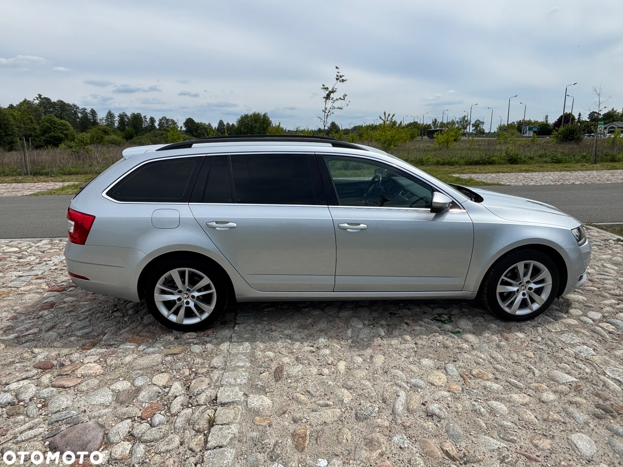 Skoda Octavia 2.0 TDI Style DSG - 6