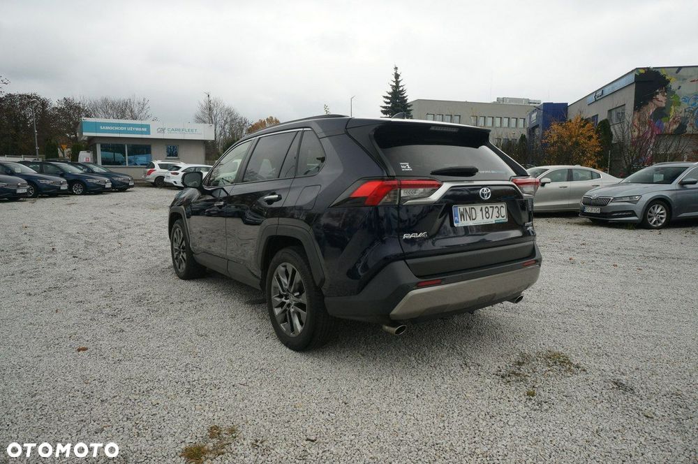 Toyota RAV4 - 8