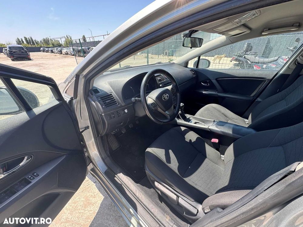 Dezmembram Toyota Avensis 2009 berlina / sedan 1.8 - 5
