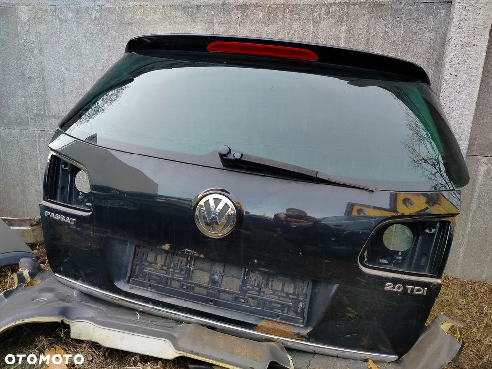 Klapa bagażnika Passat b6 kombi LC9X - 1