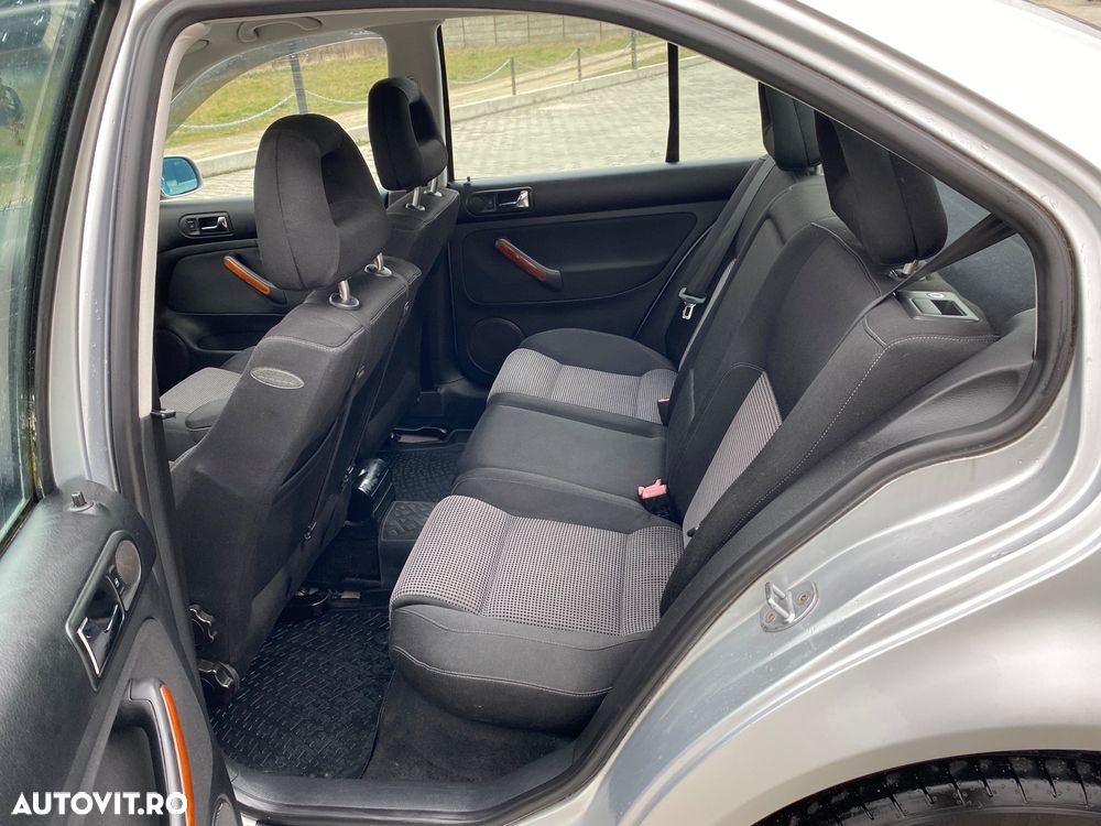 Volkswagen Bora - 13