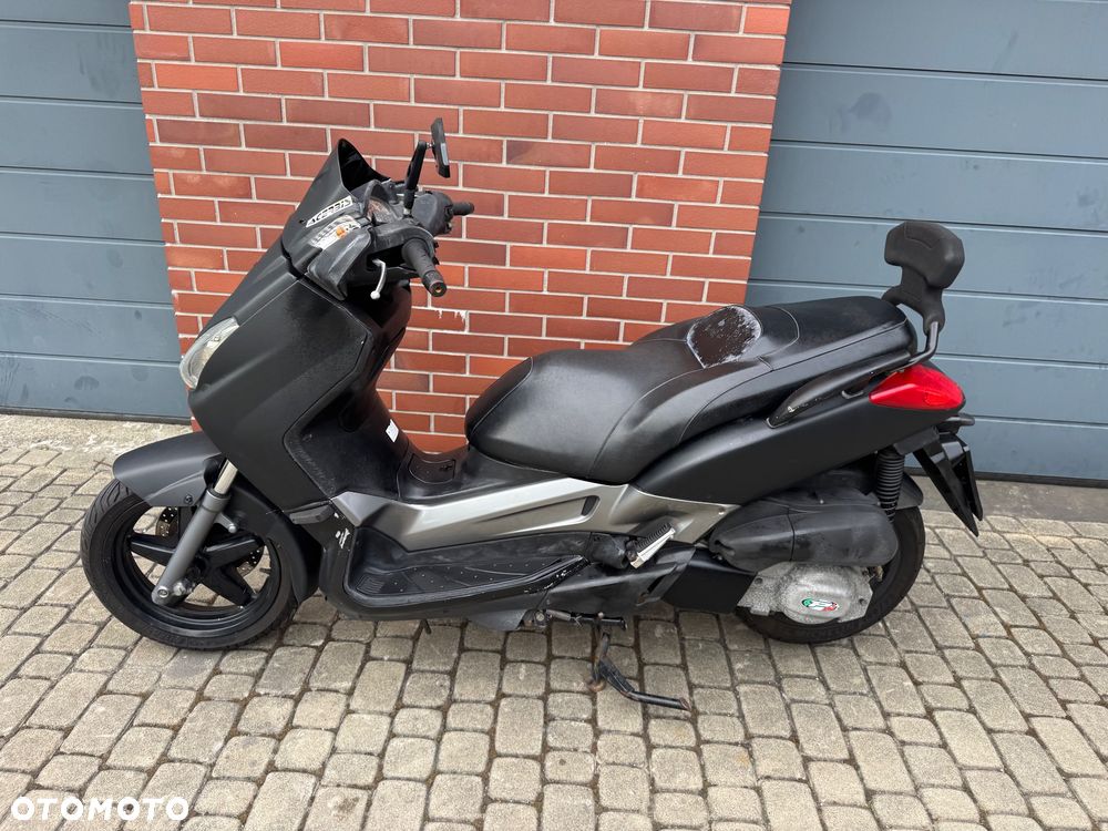 Yamaha X-max - 9