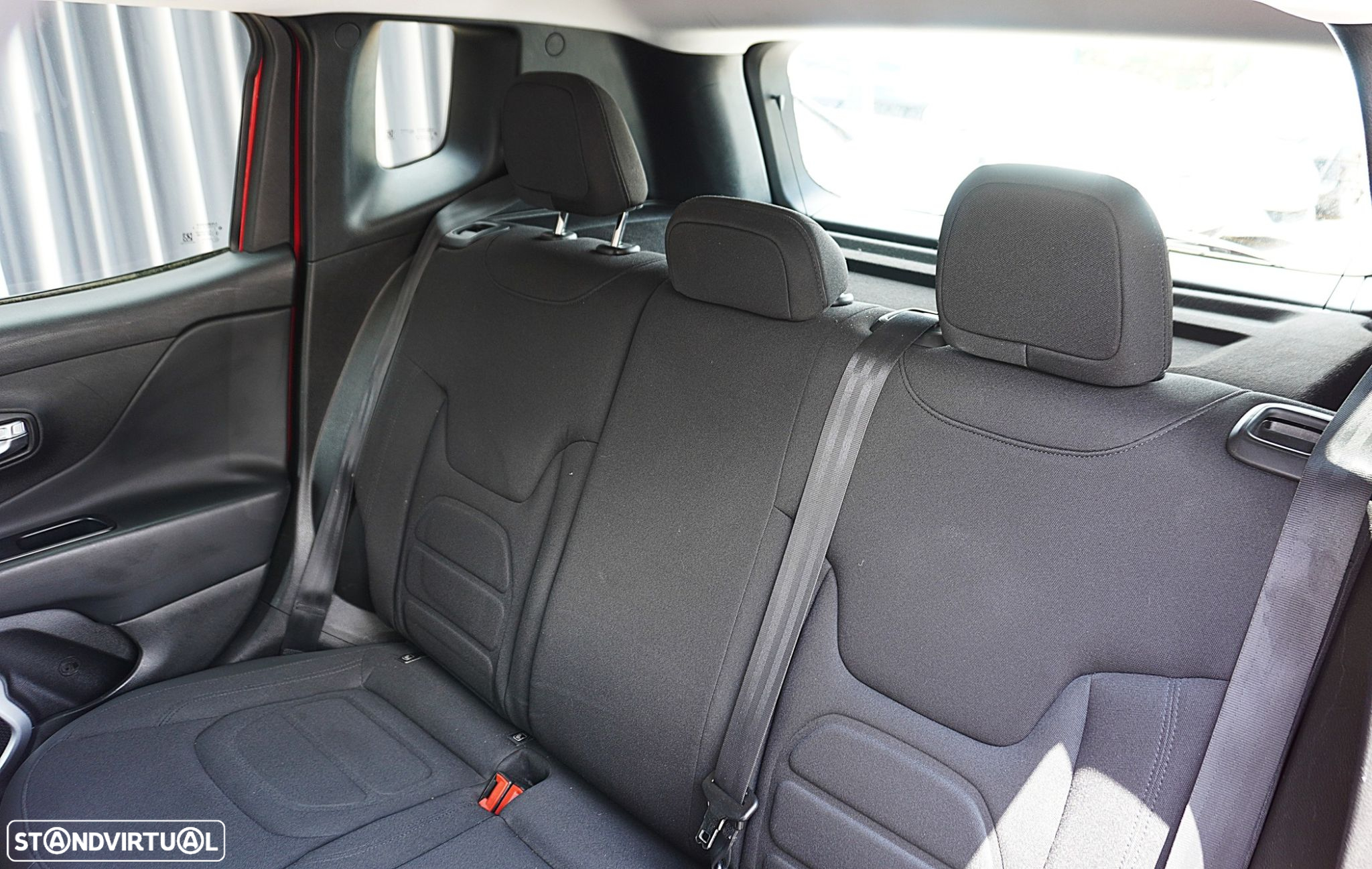 Jeep Renegade - 17
