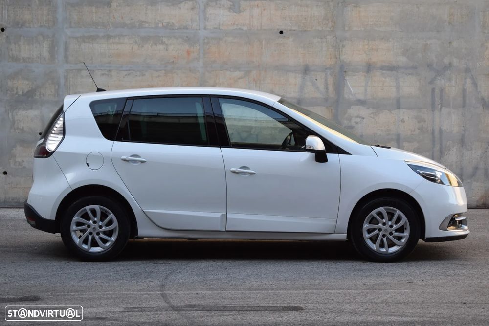 Renault Scénic 1.5 dCi Luxe - 13
