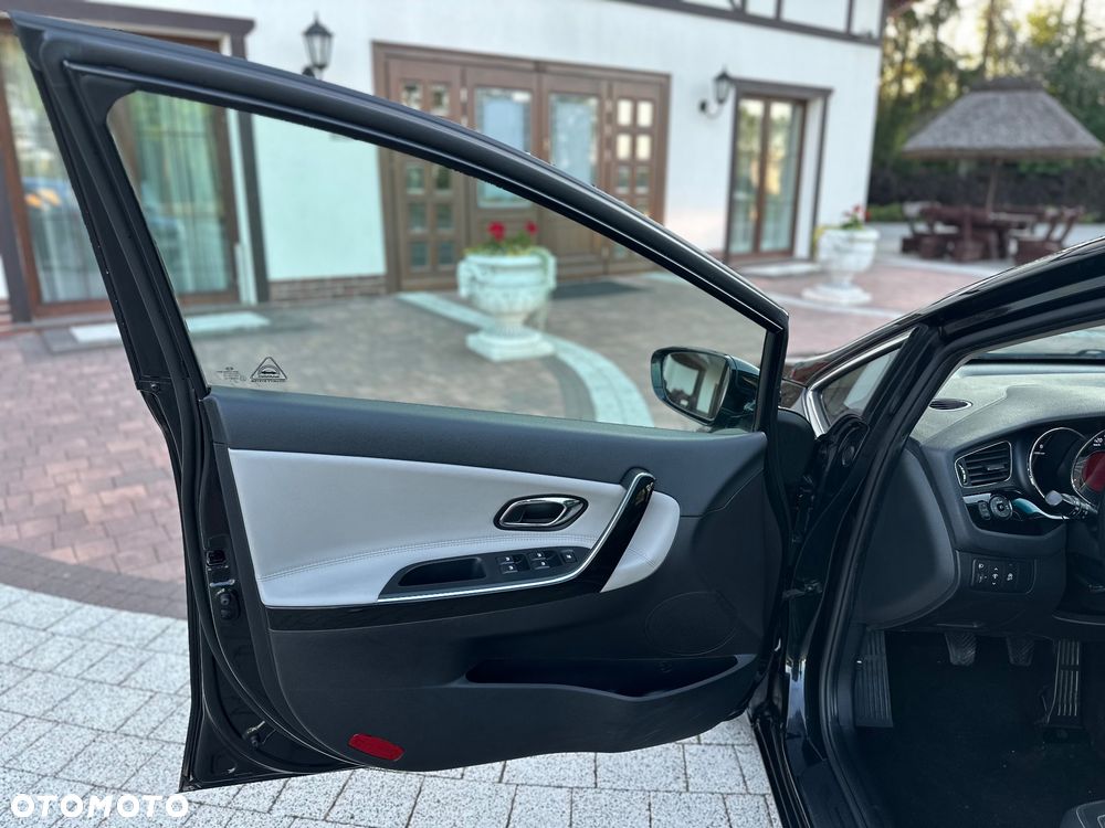 Kia Ceed 1.6 GDI Platinum Edition - 20