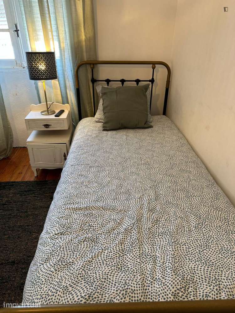 Quarto - localizado em Cedofeita Porto - Grande imagem: 4/20
