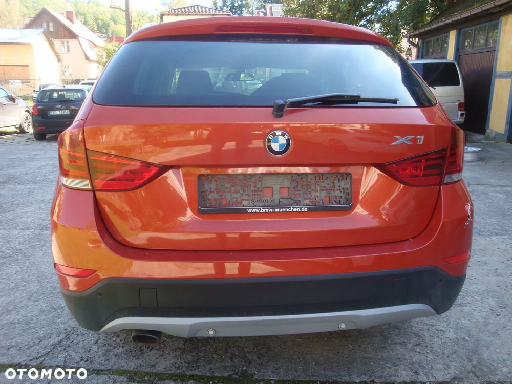 BMW X1 sDrive16d - 12