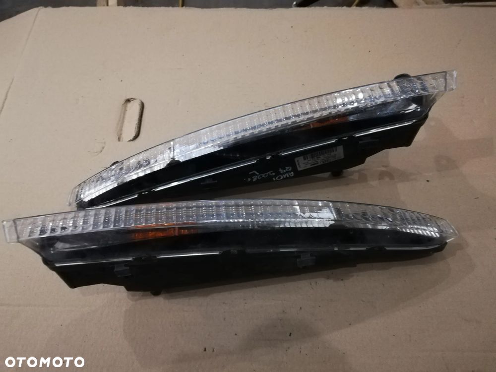 LEWY PRAWY KIERUNKOWSKAZ AUDI Q7 4L0 LIFT 4L0953041 4L0953042 - 1
