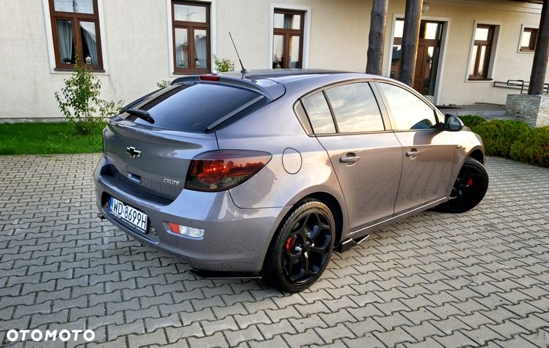 Chevrolet Cruze - 37