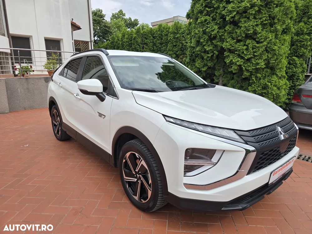 Mitsubishi Eclipse-Cross - 3