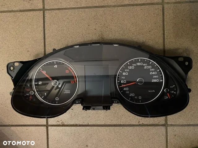 LICZNIK ZEGARY AUDI A4 B8 DIESEL 8K0920901B 8K0920931J - 1