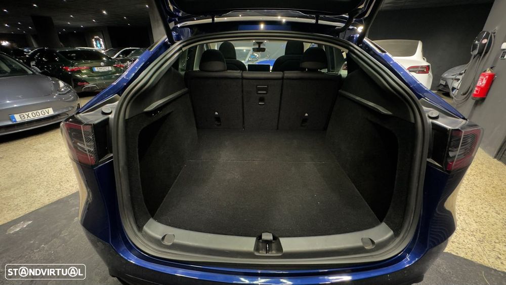 Tesla Model Y Performance Dual Motor AWD - 42