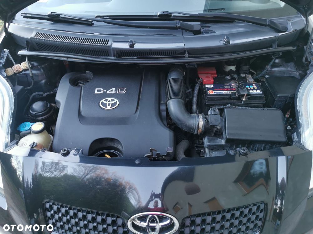 Toyota Yaris - 7