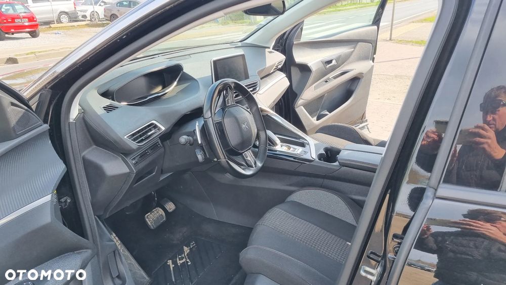 Peugeot 5008 BlueHDI 130 EAT8 Active Pack - 30