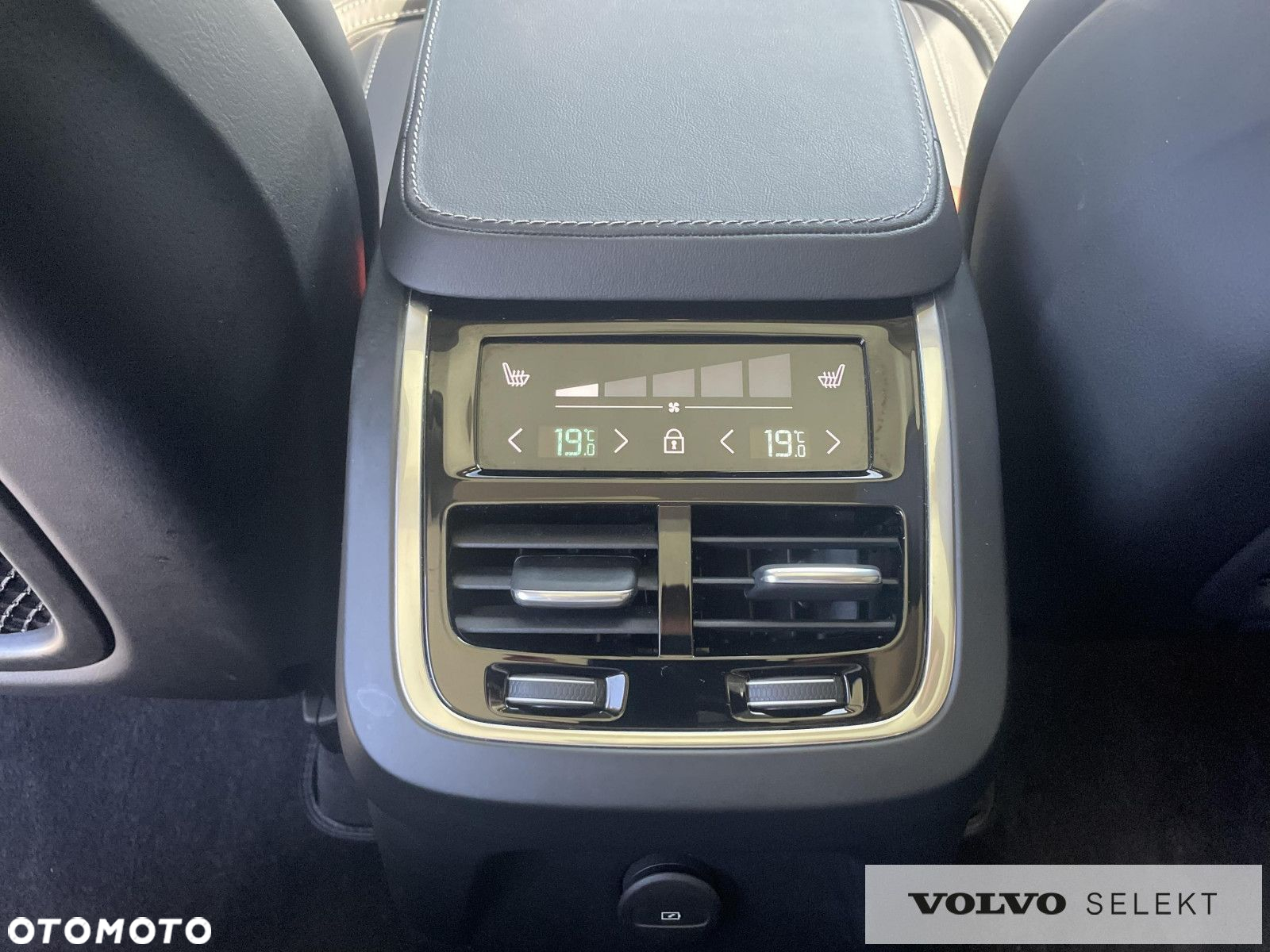 Volvo XC 90 - 18