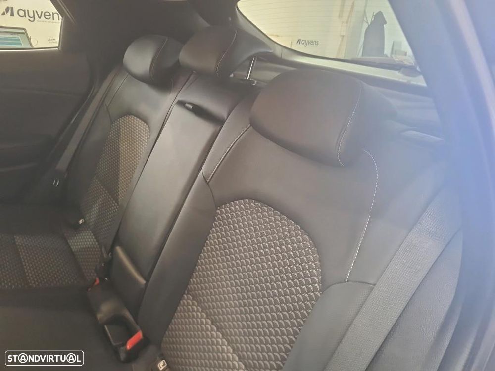 Kia XCeed 1.6 GDi PHEV Drive - 10