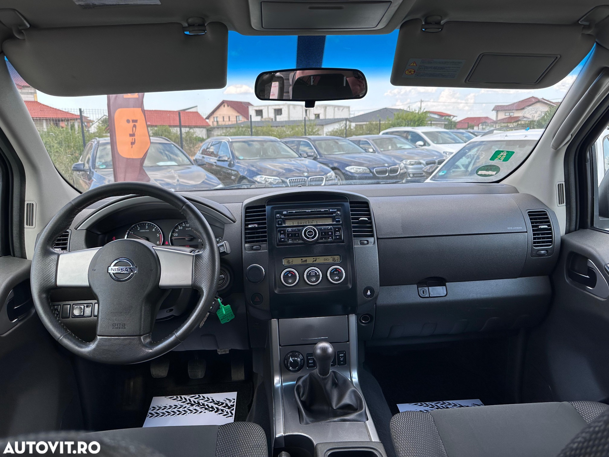 Nissan Pathfinder - 15
