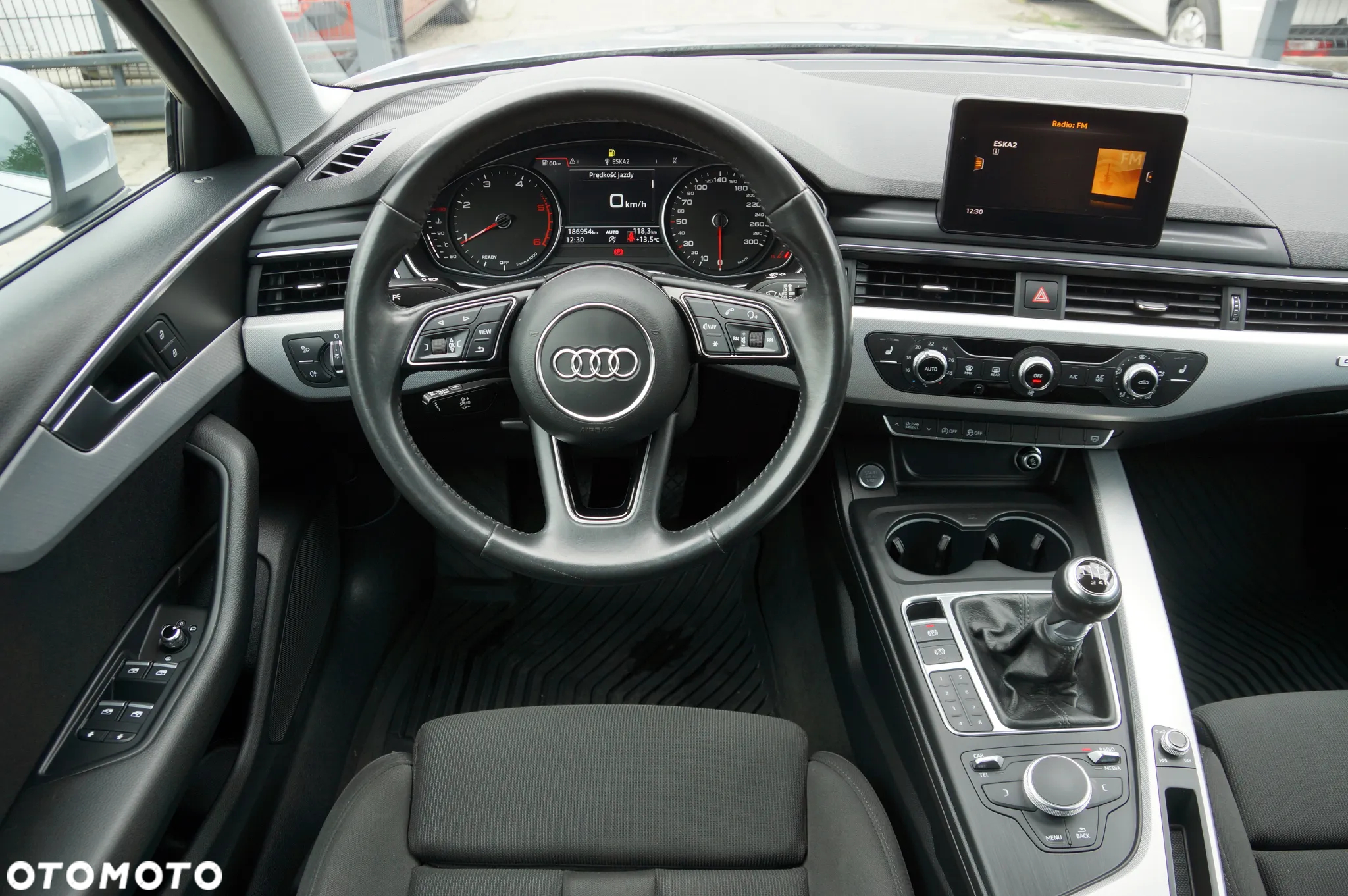 Audi A4 Avant 2.0 TDI quattro - 12