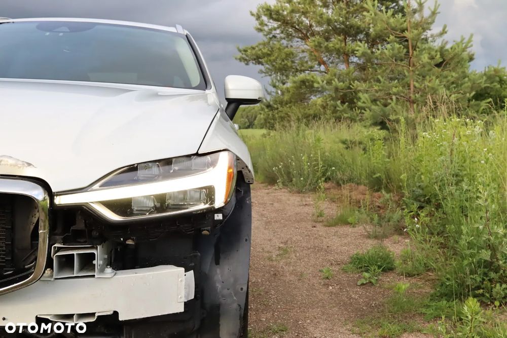 Volvo XC 60 T5 AWD Geartronic Momentum - 12