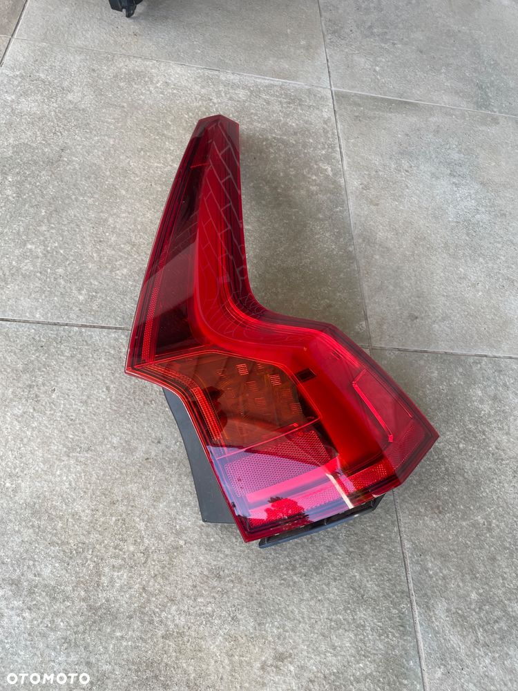 Volvo  V90 Lampa tylna prawa 31656782 - 3