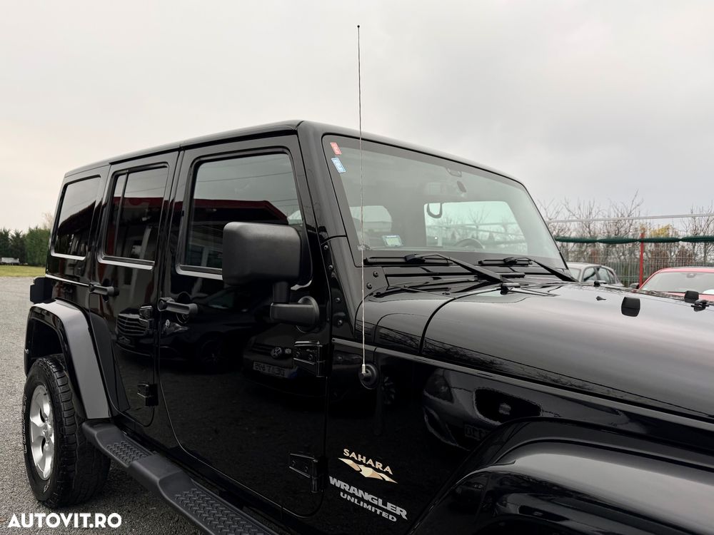 Jeep Wrangler Unlimited Hard-Top 2.8 CRD DPF Automatik Sahara - 40