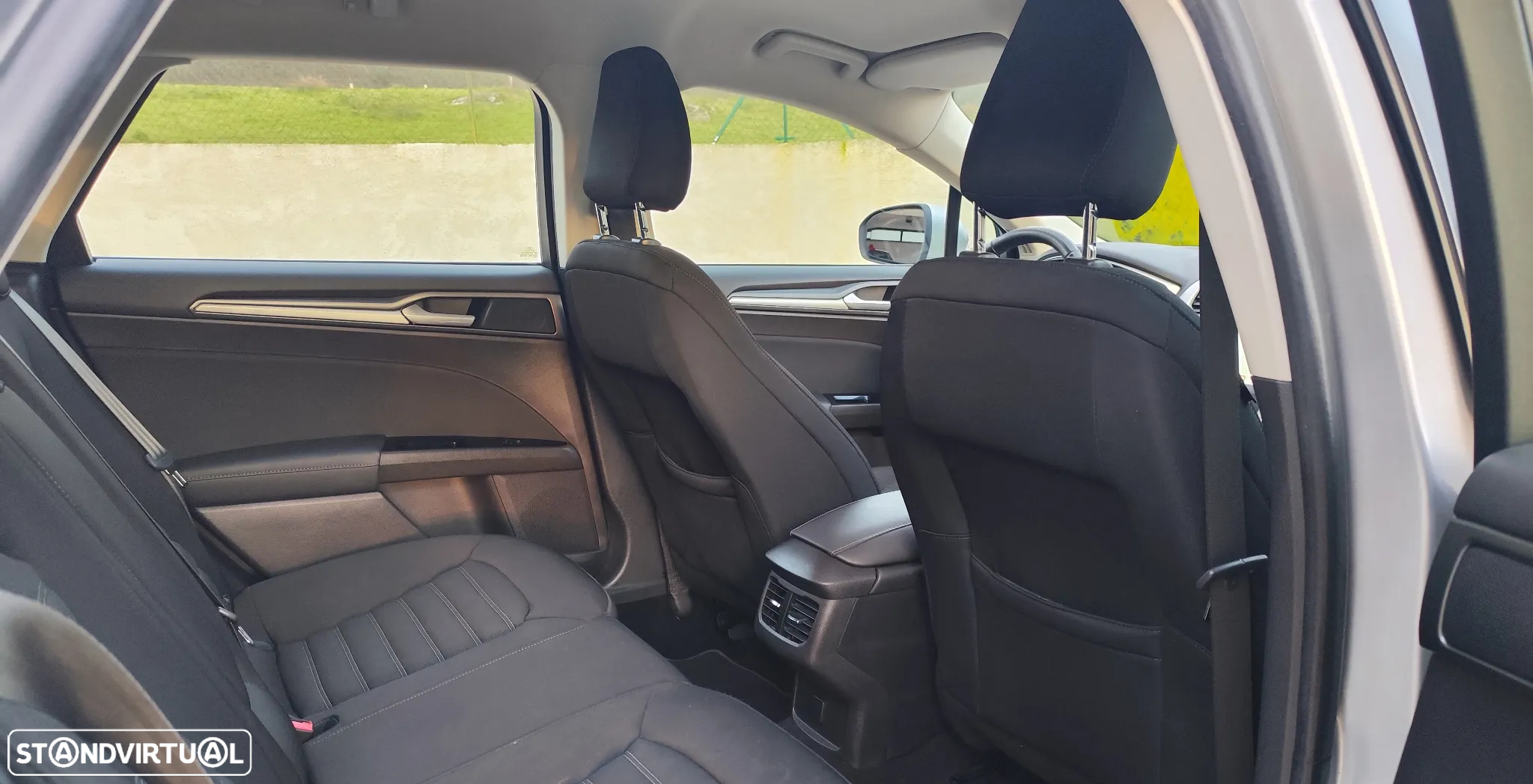 Ford Mondeo SW 1.5 TDCi Business Plus ECOnetic - 9