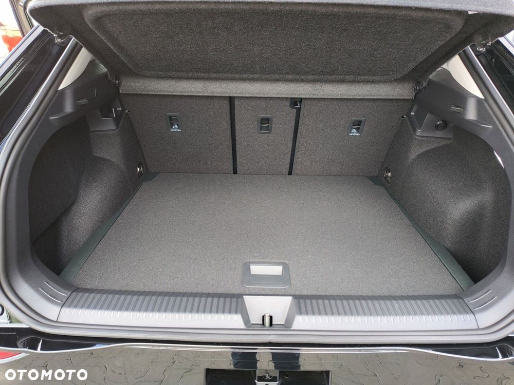 Volkswagen T-Roc - 26