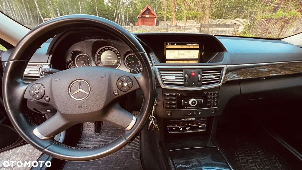 Mercedes-Benz Klasa E 350 CDI BlueEff - 15