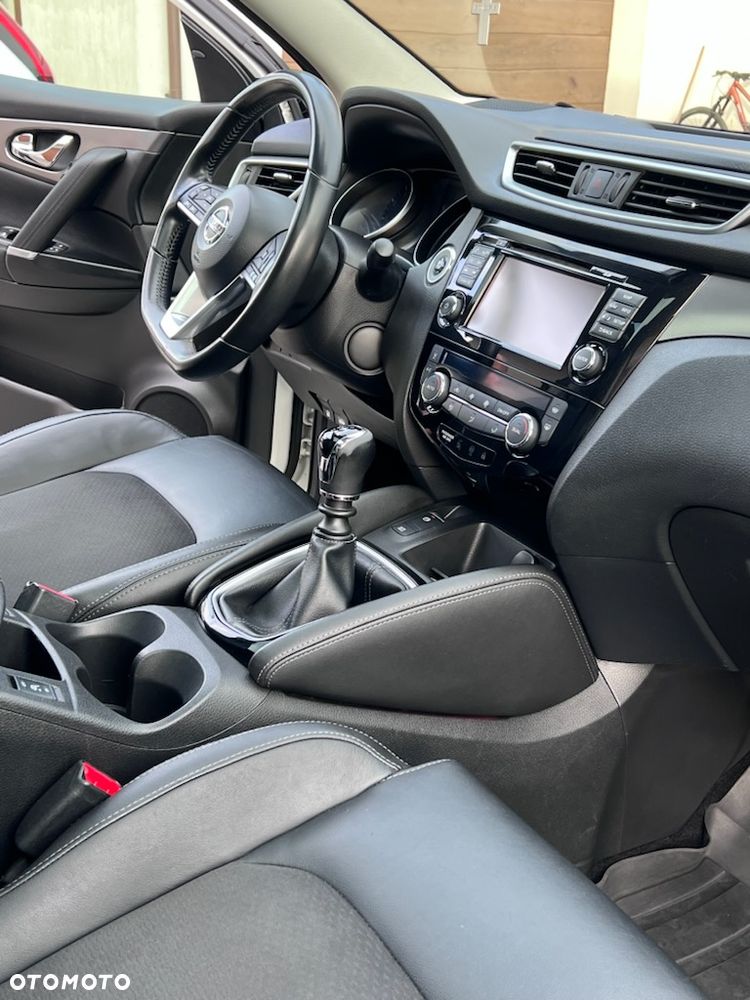 Nissan Qashqai 1.3 DIG-T Tekna - 4