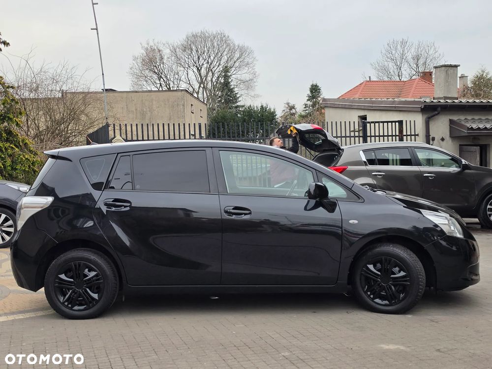 Toyota Verso - 11