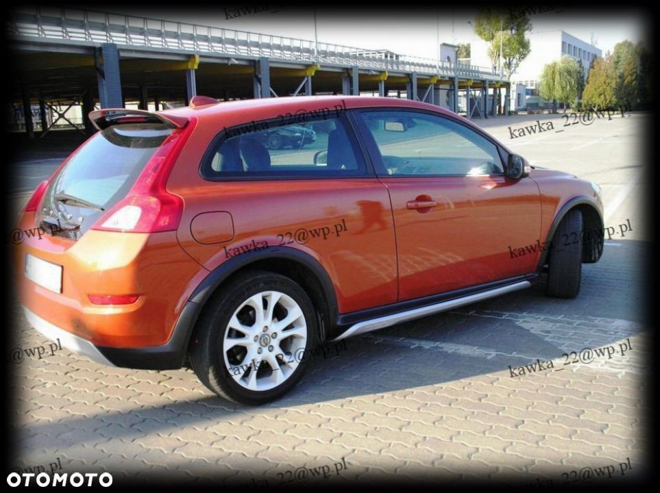 VOLVO C30 PROGI NAKŁADKI PROGOWE - 12