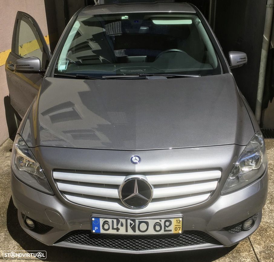 Mercedes-Benz B 180 CDI BlueEFFICIENCY Aut. - 2